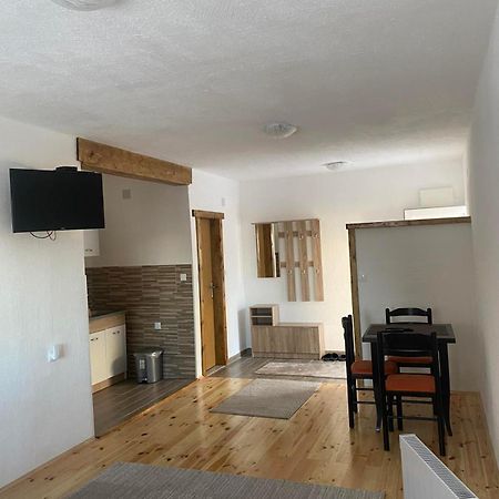 Studio Apartmani V&V جابلياك المظهر الخارجي الصورة